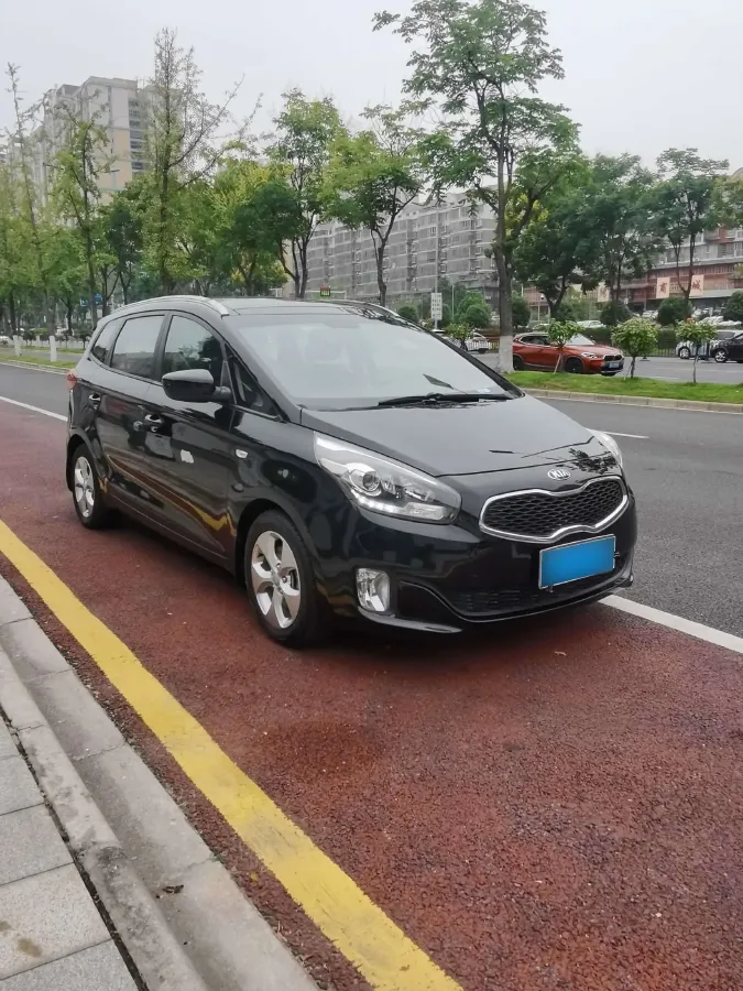 2013 Kia Carens 2.0L 152HP L4 6AT,autocango,china used car exporter,china ev exporter,chinese used car exporter,chinese used ev exporter