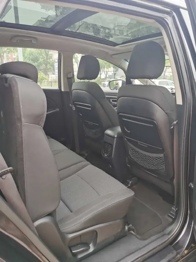 2013 Kia Carens 2.0L 152HP L4 6AT,autocango,china used car exporter,china ev exporter,chinese used car exporter,chinese used ev exporter