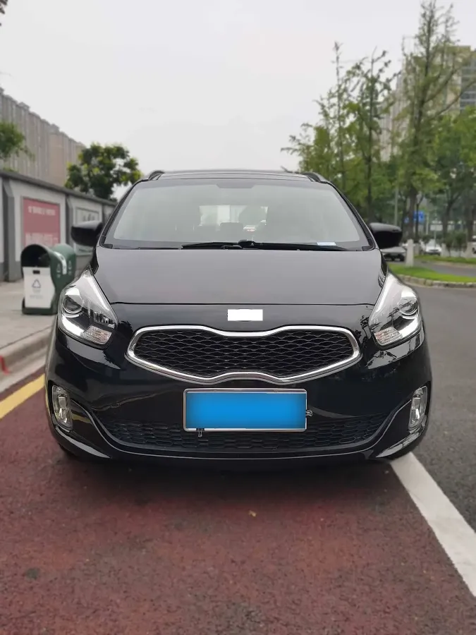 2013 Kia Carens 2.0L 152HP L4 6AT,autocango,china used car exporter,china ev exporter,chinese used car exporter,chinese used ev exporter