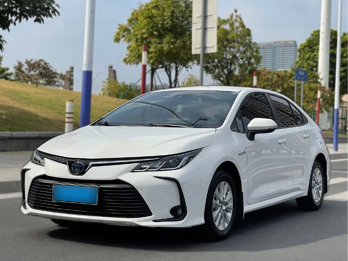 2021 Toyota Corolla 1.8L 98HP L4 E-CVT Hybrid
