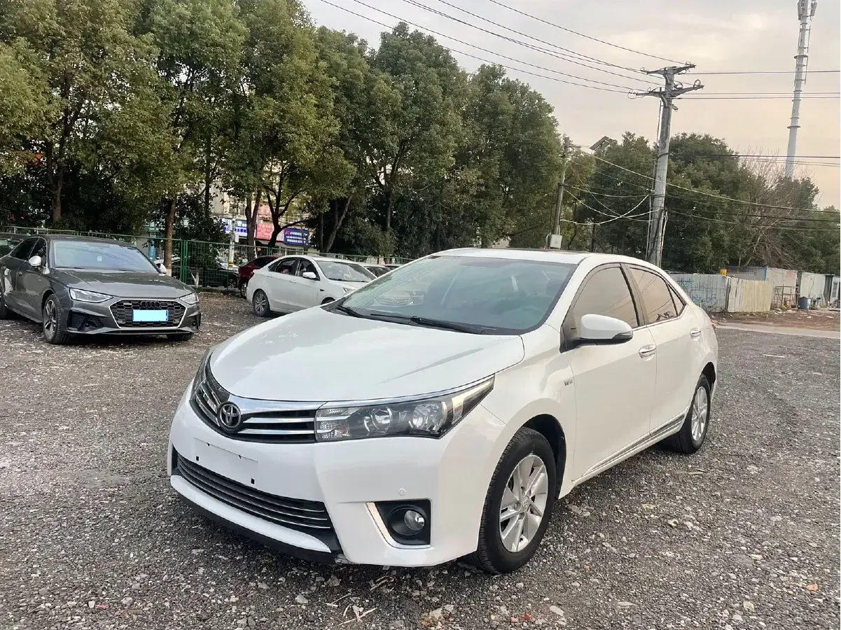 2016 Toyota Corolla 1.6L 122HP L4 CVT