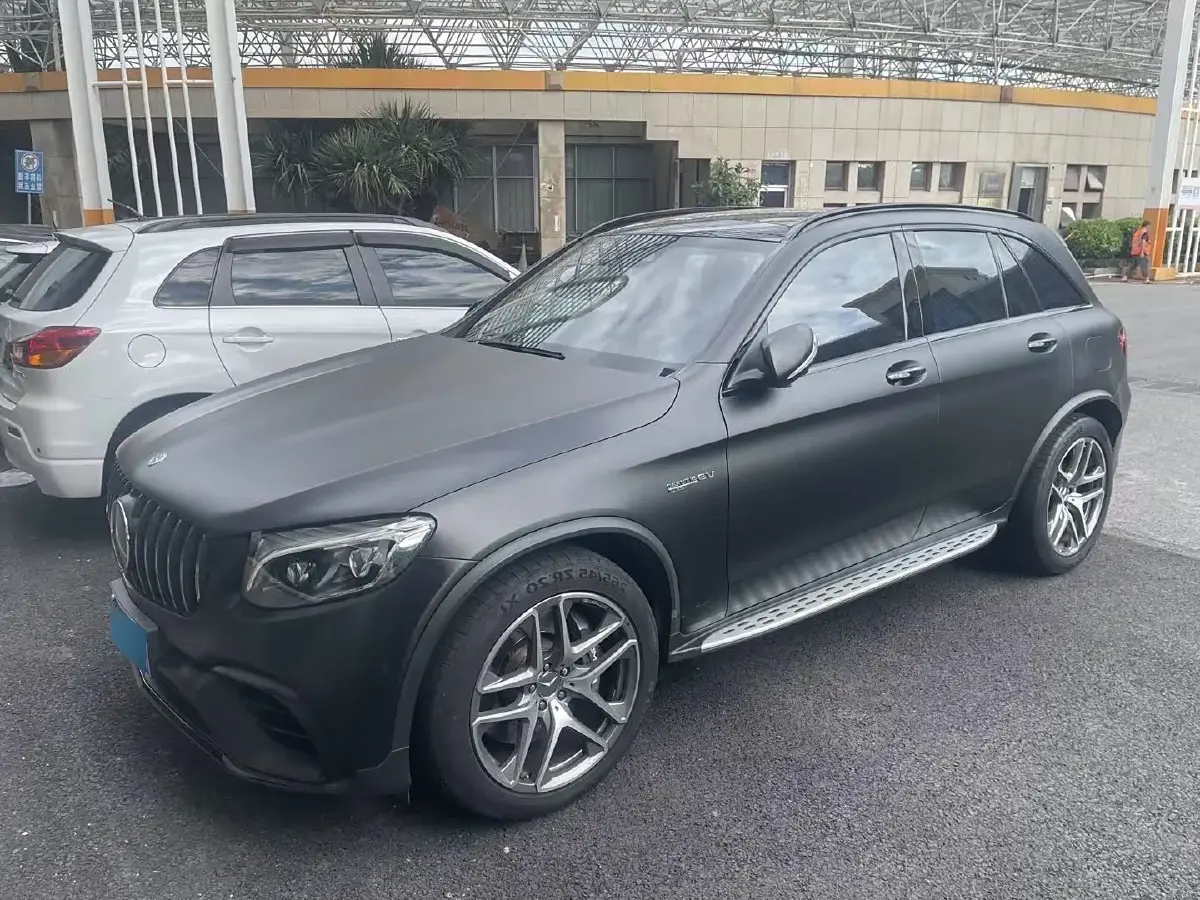 2018 Mercedes-Benz GLC AMG 4.0T 476HP V8 9AT
