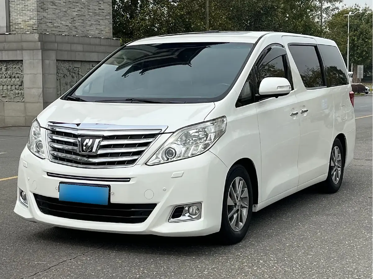 2012 Toyota Alphard 3.5L 275HP V6 6AT