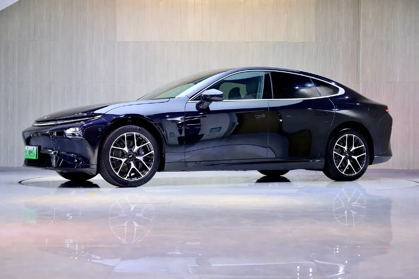 2024 Xpeng P7 BEV 64.4KWH