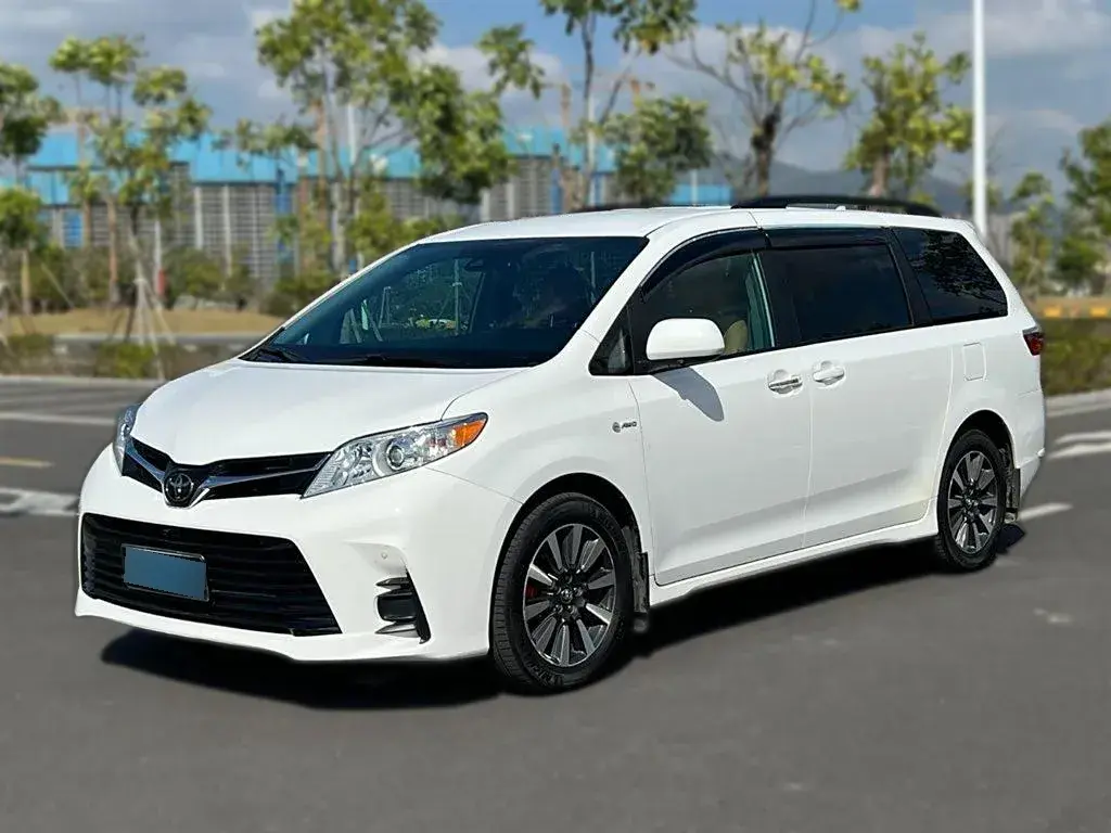 2011 Toyota Sienna 3.5L 269HP V6 6AT