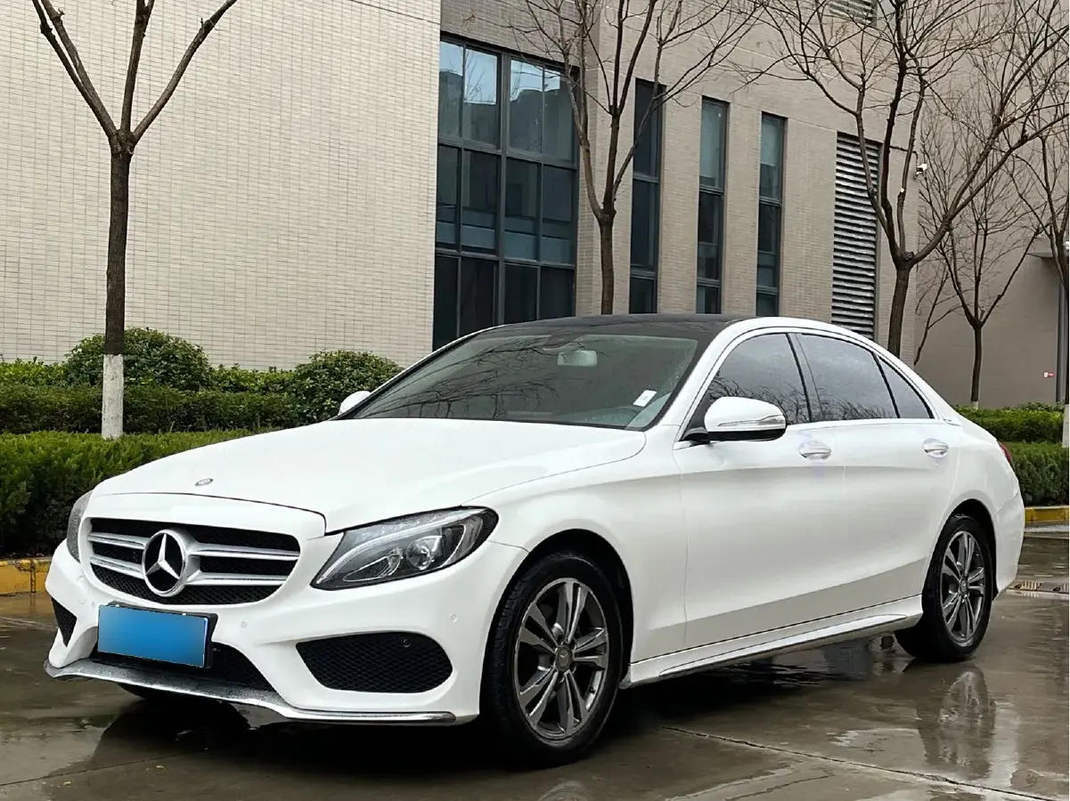 2016 Mercedes-Benz C Class 2.0T 184HP L4 7AT