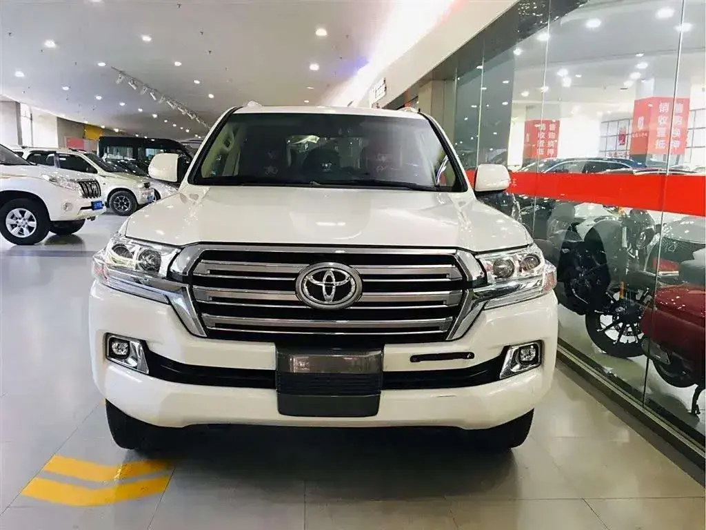 2016 Toyota Land Cruiser 4.0L 275HP V6 5AT