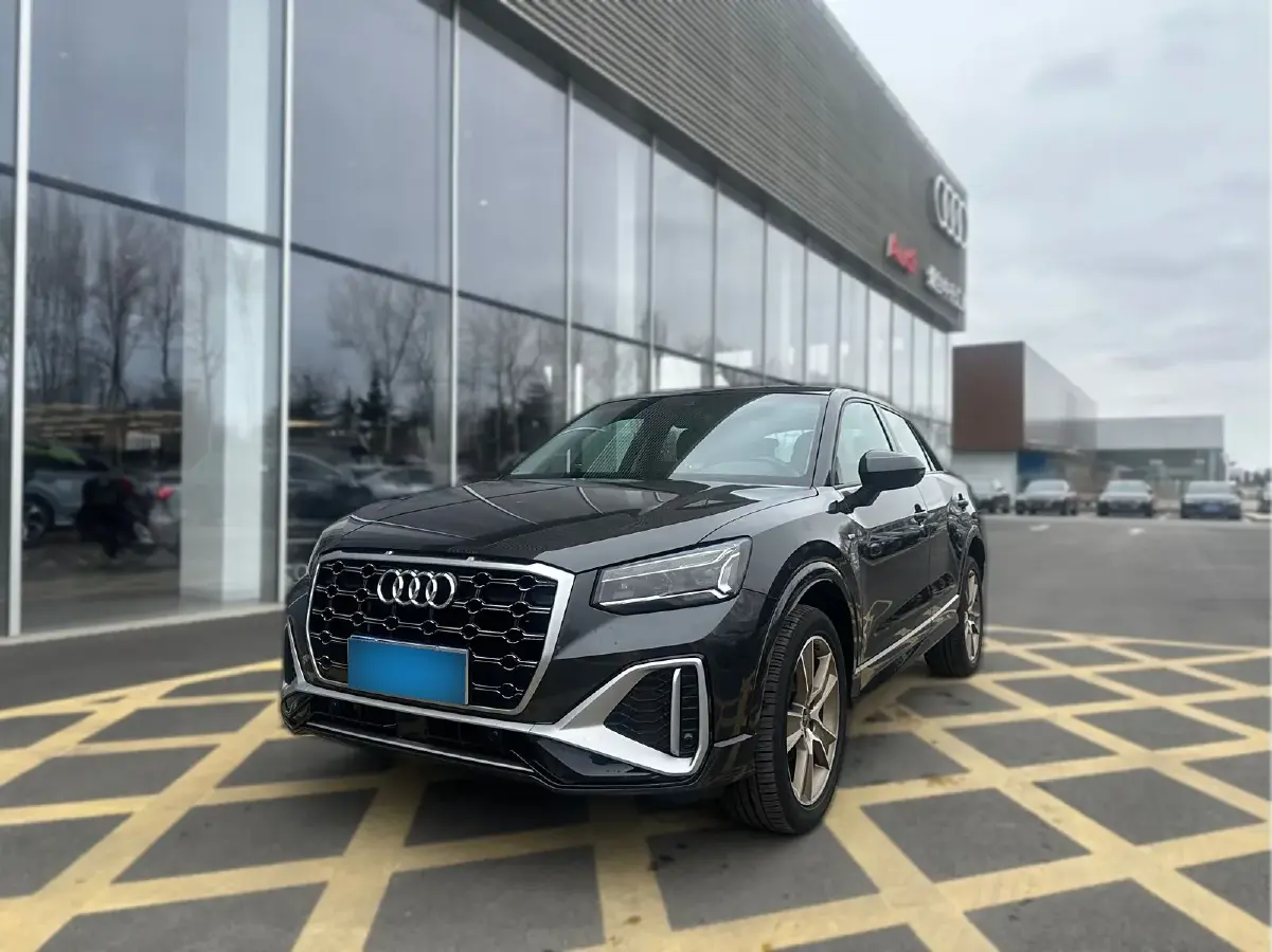 2022 Audi Q2L 1.4T 150HP L4 7DCT