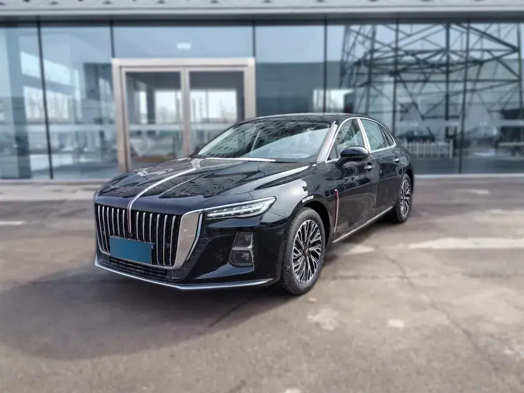 2025 HongQi H5 2.0T 224HP L4 8AT