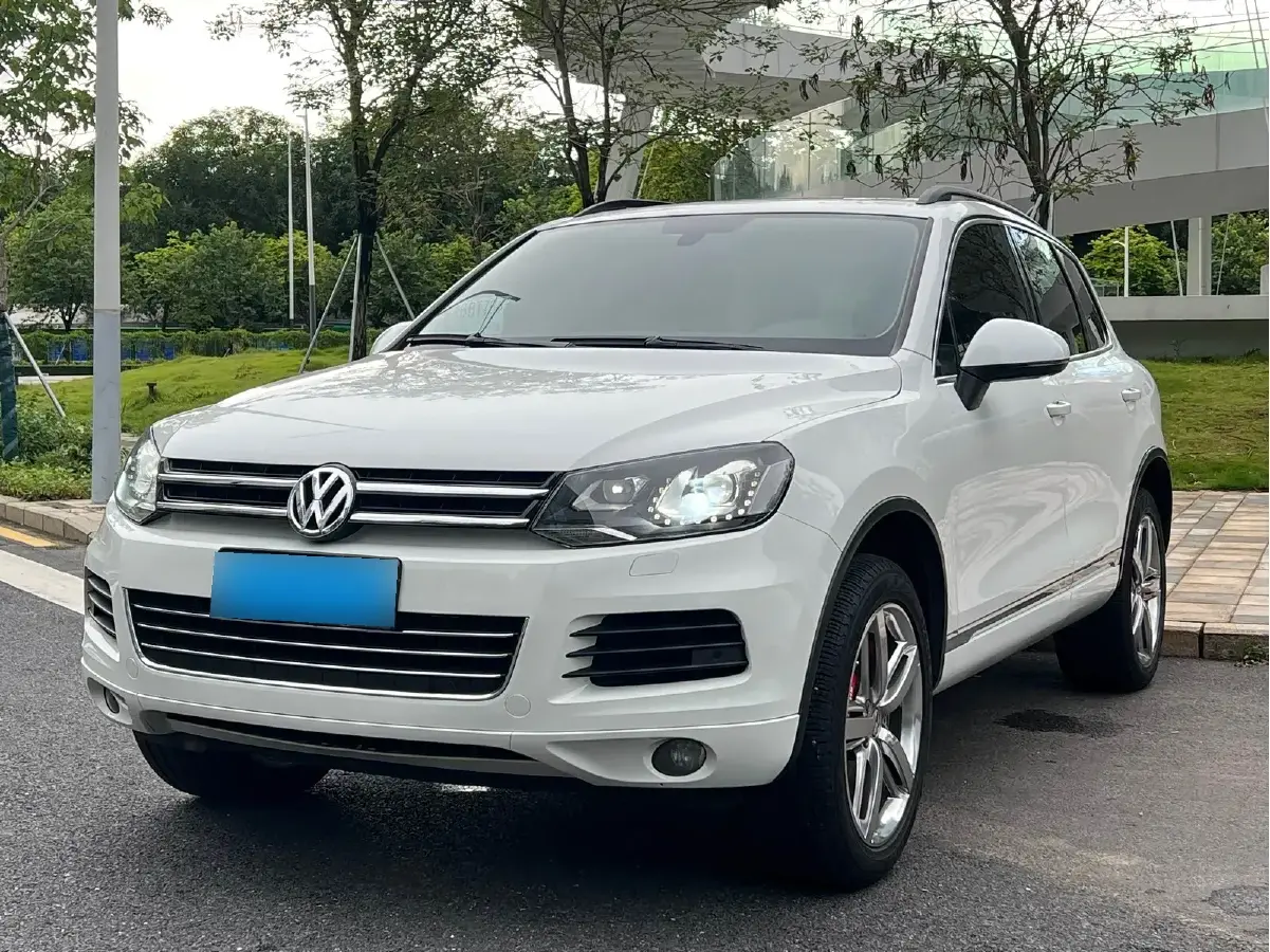 2013 Volkswagen Touareg 3.0T 290HP V6 8AT