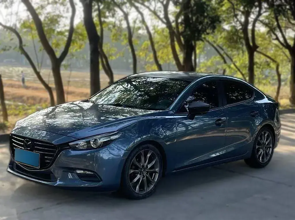 2017 Mazda 3 Axela 1.5L 117HP L4 6AT