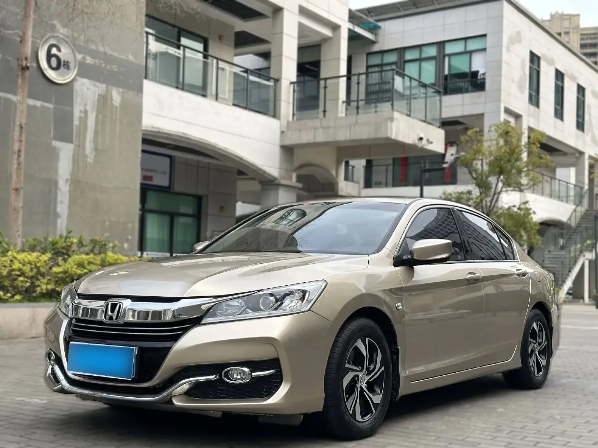 2016 Honda Accord 2.0L 155HP L4 CVT