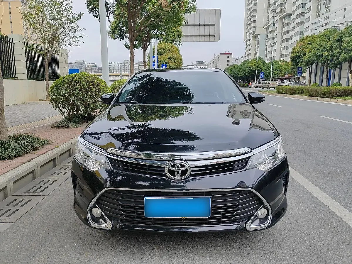 2016 Toyota Camry 2.0L 167HP L4 6AT