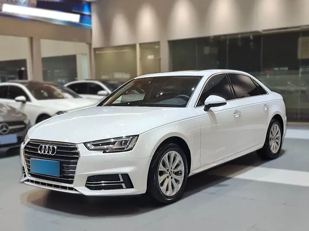2019 Audi A4L 2.0T 190HP L4 7DCT