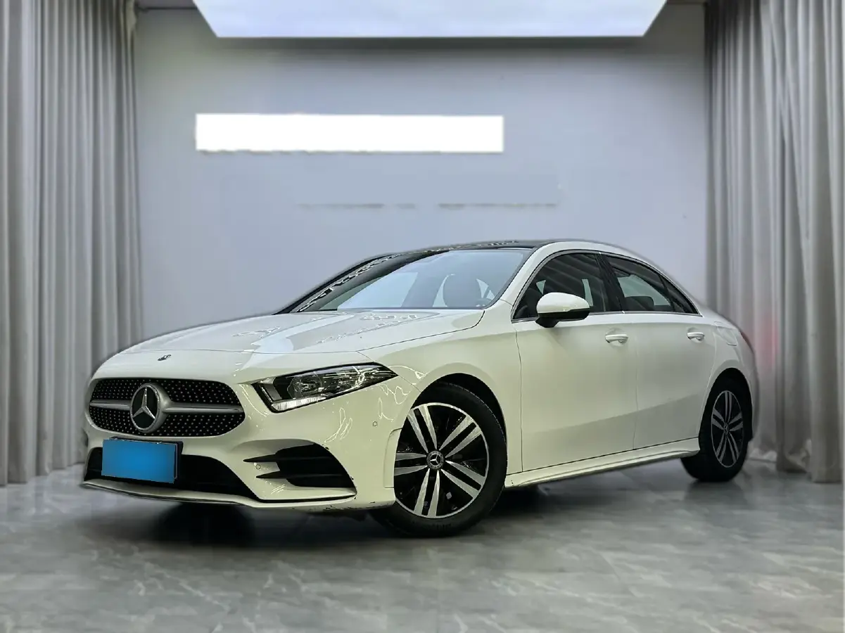 2020 Mercedes-Benz A Class 1.3T 136HP L4 7DCT