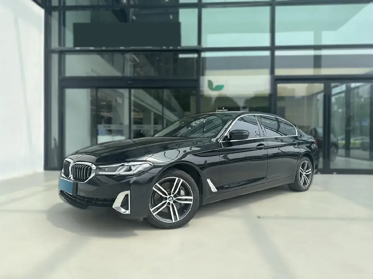 2021 BMW 5 Series 2.0T 252HP L4 8AT