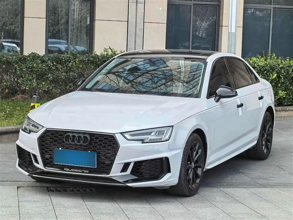 2018 Audi A4L 2.0T 190HP L4 7DCT