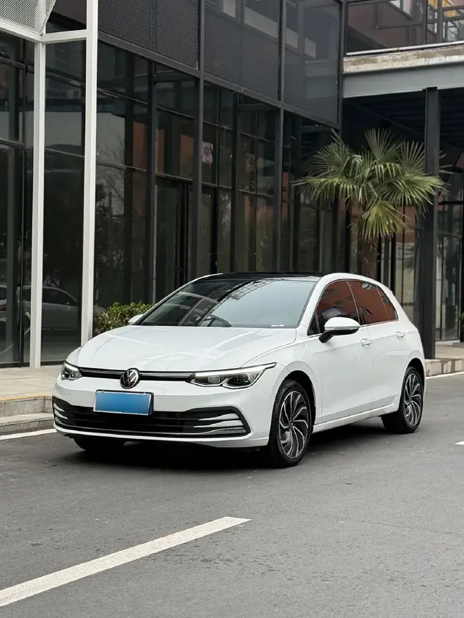 2024 Volkswagen Golf 1.4T 150HP L4 7DCT