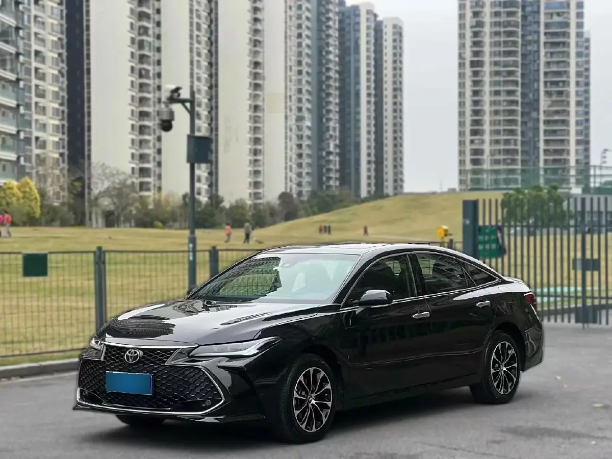 2023 Toyota Avalon 2.5L 207HP L4 8AT