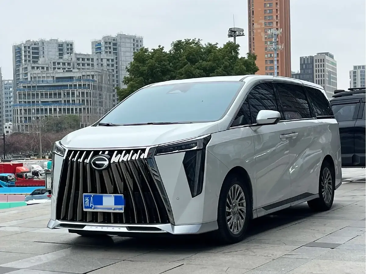 2023 GAC Trumpchi M8 2.0T 252HP L4 8AT