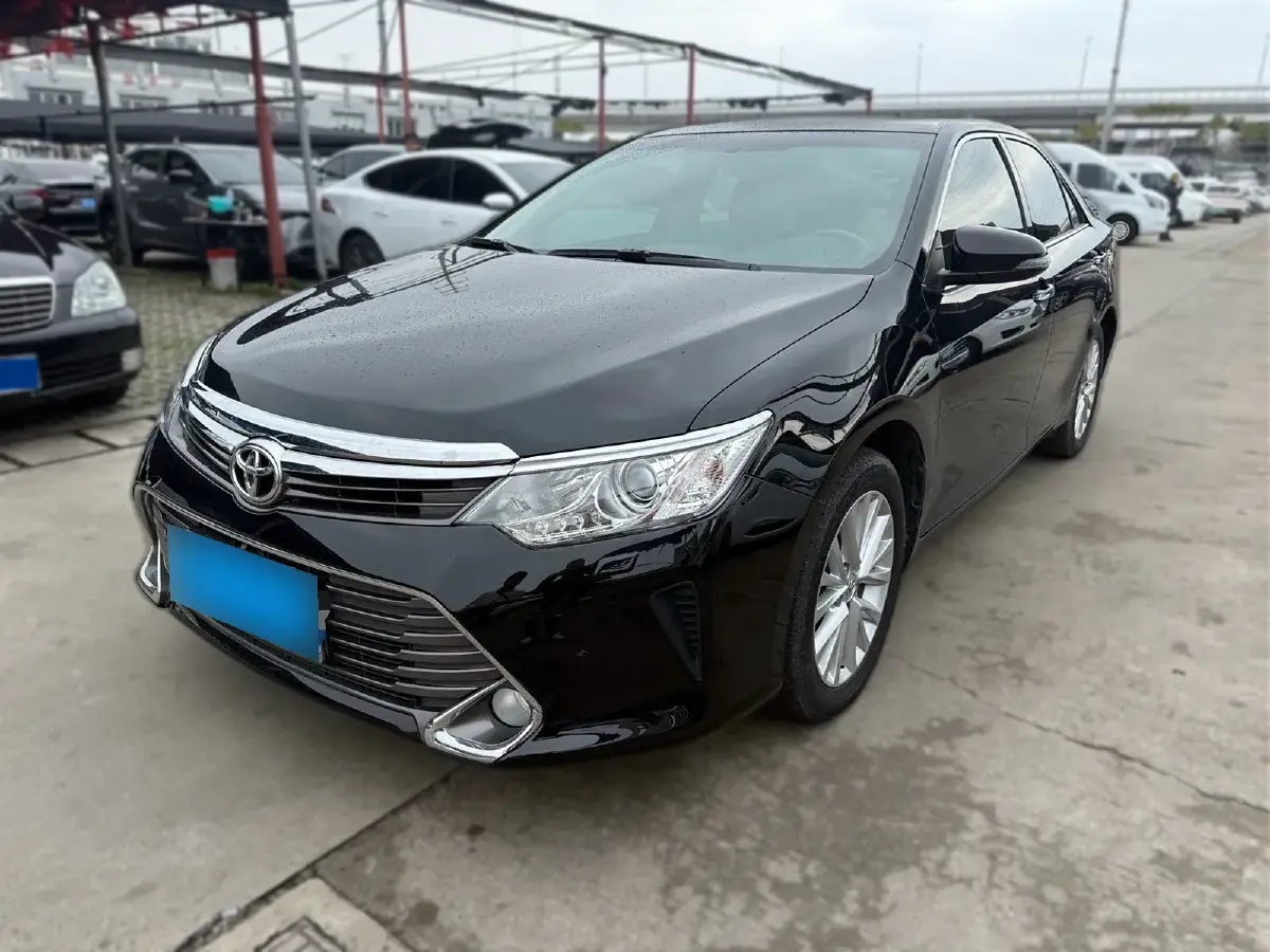 2015 Toyota Camry 2.5L 184HP L4 6AT