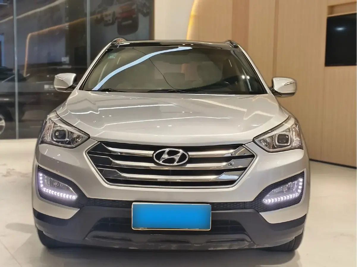 2015 Hyundai Santafe 2.0T 245HP L4 6AT