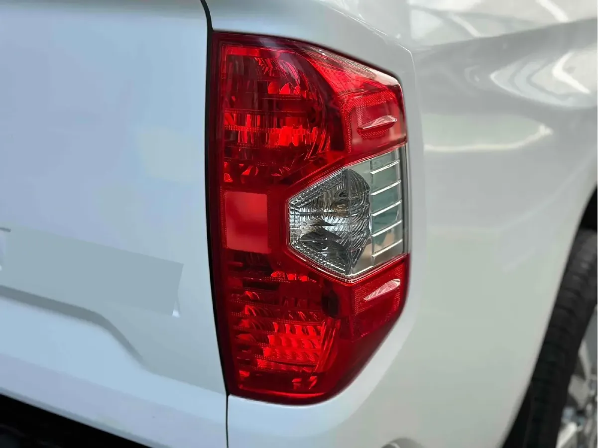 2014 Toyota Tundra 5.7L 386HP V8 6AT,autocango,china used car exporter,china ev exporter,chinese used car exporter,chinese used ev exporter