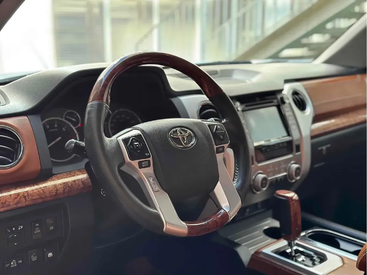 2014 Toyota Tundra 5.7L 386HP V8 6AT,autocango,china used car exporter,china ev exporter,chinese used car exporter,chinese used ev exporter