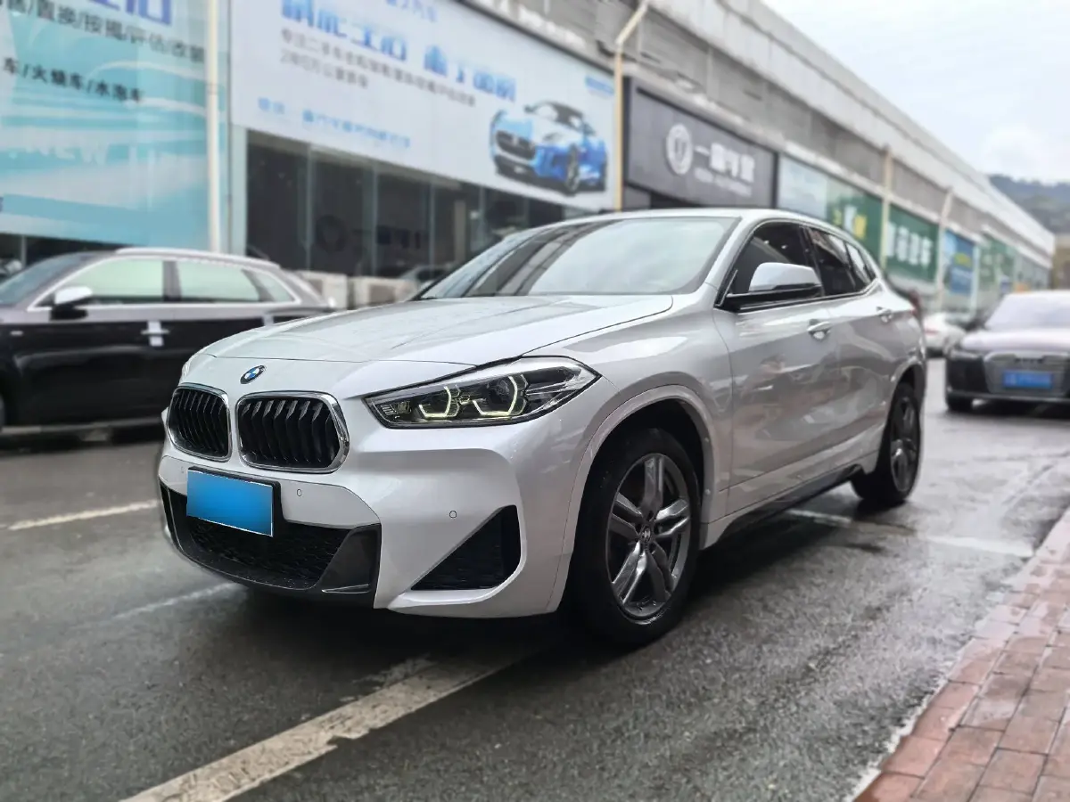 2022 BMW X2 2.0T 192HP L4 7DCT