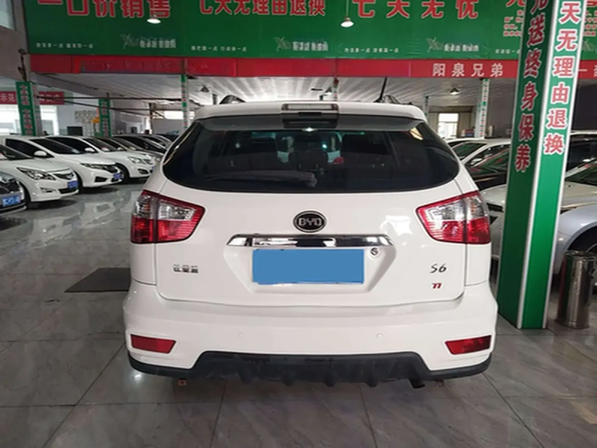 2014 BYD S6 1.5T 154HP L4 6MT,autocango,china used car exporter,china ev exporter,chinese used car exporter,chinese used ev exporter