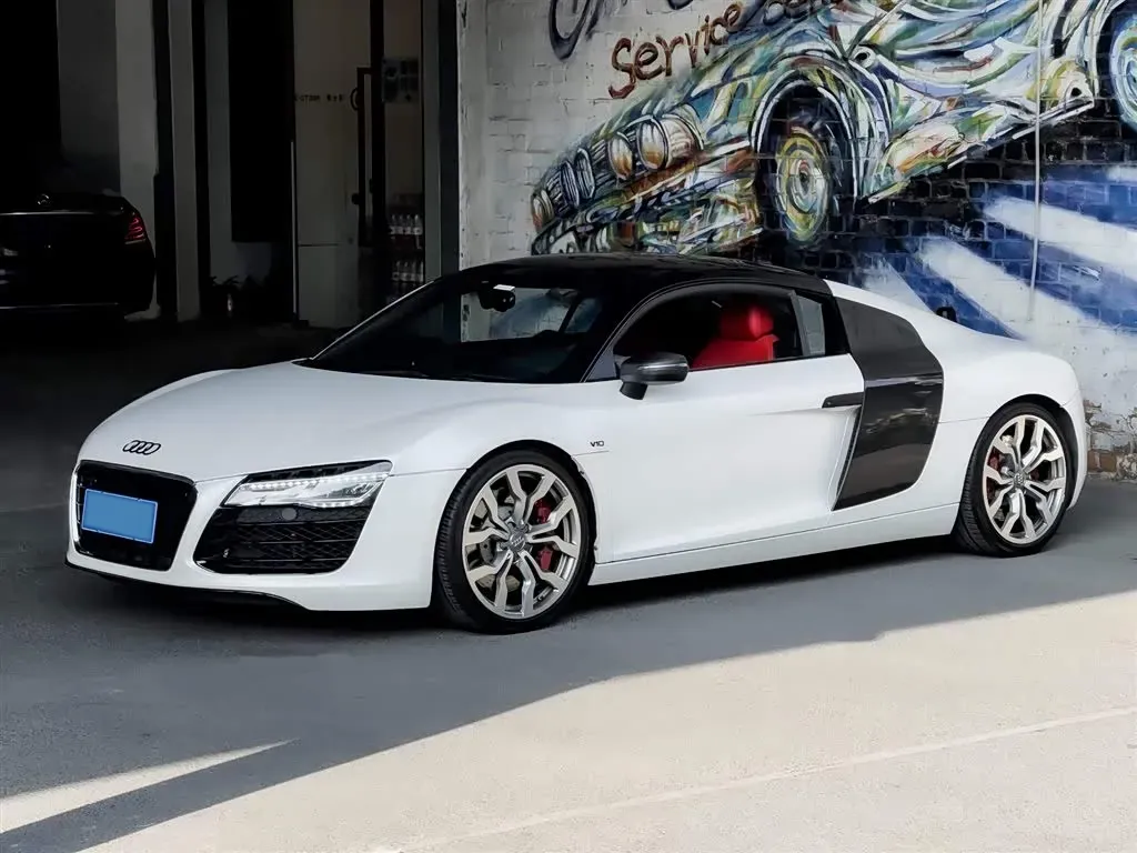 2014 Audi R8 4.2L 430HP V8 7DCT,autocango,china used car exporter,china ev exporter,chinese used car exporter,chinese used ev exporter