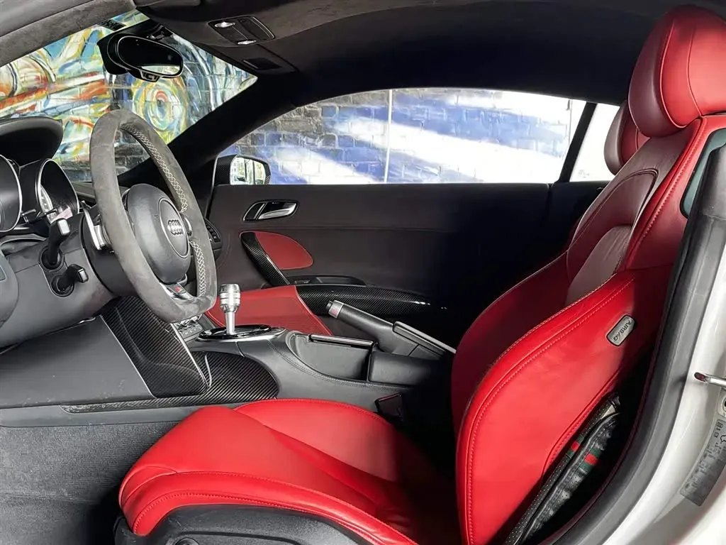 2014 Audi R8 4.2L 430HP V8 7DCT,autocango,china used car exporter,china ev exporter,chinese used car exporter,chinese used ev exporter