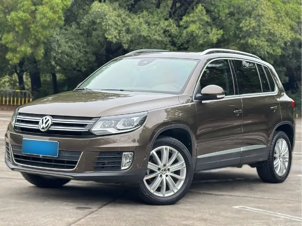 2013 Volkswagen Tiguan 2.0T 200HP L4 6AT