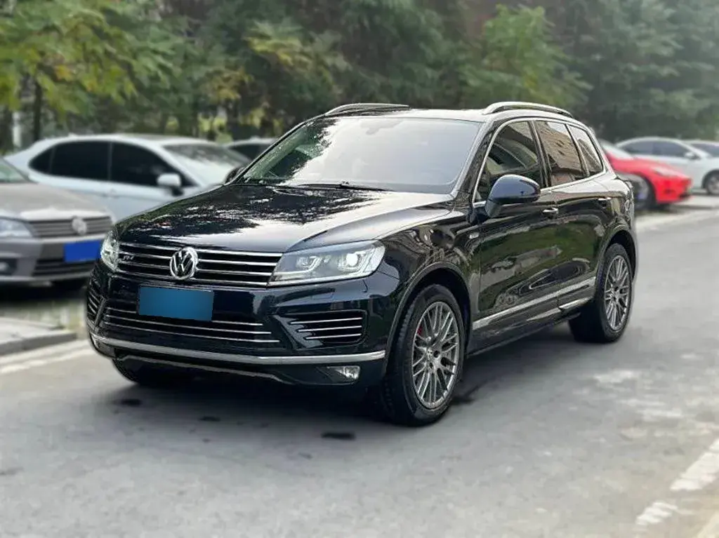 2018 Volkswagen Touareg 3.0T 320HP V6 8AT