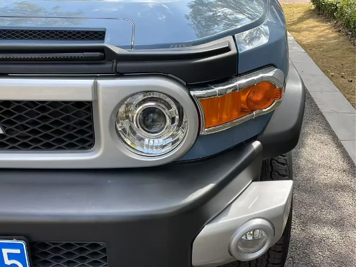 2013 Toyota FJ Cruiser 4.0L 272HP V6 5AT,autocango,china used car exporter,china ev exporter,chinese used car exporter,chinese used ev exporter