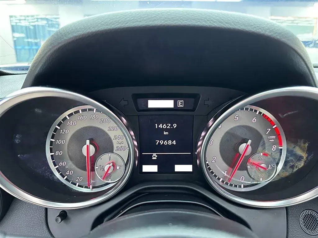 2011 Mercedes-Benz SLK Class 1.8T 184HP L4 7AT,autocango,china used car exporter,china ev exporter,chinese used car exporter,chinese used ev exporter