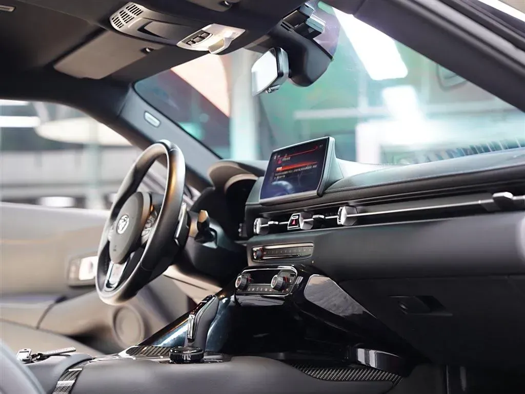 2022 Toyota Supra 3.0T 340HP L6 8AT,autocango,china used car exporter,china ev exporter,chinese used car exporter,chinese used ev exporter