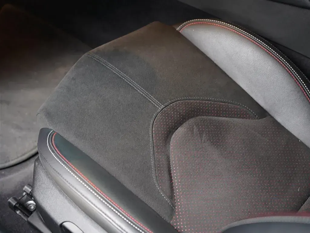 2022 Toyota Supra 3.0T 340HP L6 8AT,autocango,china used car exporter,china ev exporter,chinese used car exporter,chinese used ev exporter