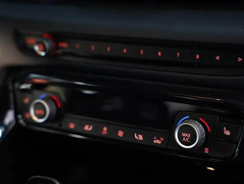 2022 Toyota Supra 3.0T 340HP L6 8AT,autocango,china used car exporter,china ev exporter,chinese used car exporter,chinese used ev exporter