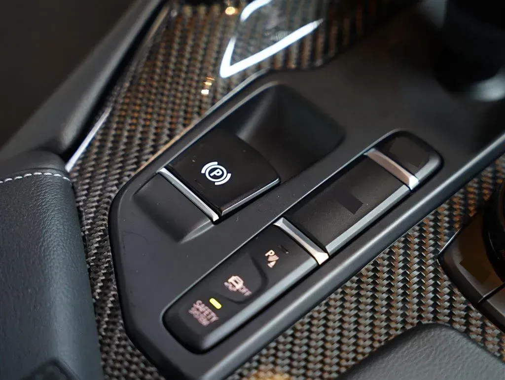 2022 Toyota Supra 3.0T 340HP L6 8AT,autocango,china used car exporter,china ev exporter,chinese used car exporter,chinese used ev exporter