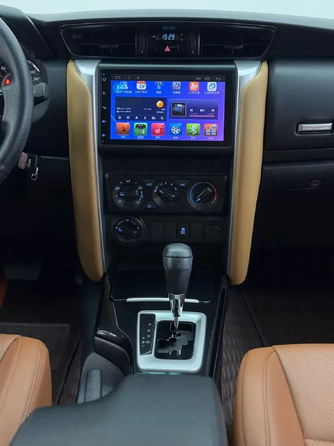 2016 Toyota Fortuner 2.7L 163HP L4 6AT,autocango,china used car exporter,china ev exporter,chinese used car exporter,chinese used ev exporter