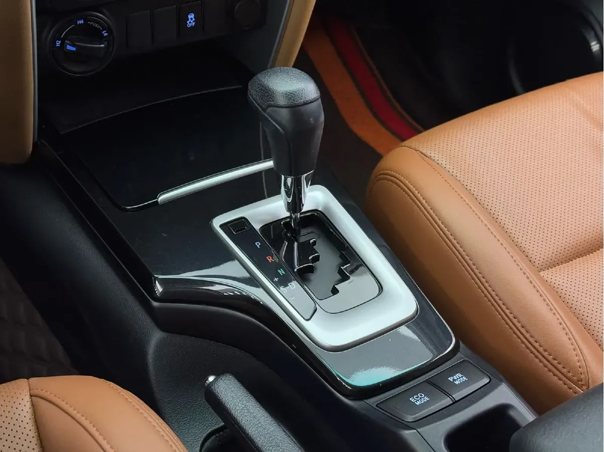 2016 Toyota Fortuner 2.7L 163HP L4 6AT,autocango,china used car exporter,china ev exporter,chinese used car exporter,chinese used ev exporter