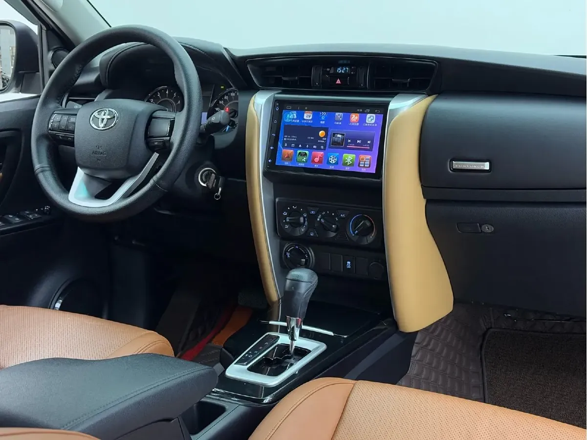 2016 Toyota Fortuner 2.7L 163HP L4 6AT,autocango,china used car exporter,china ev exporter,chinese used car exporter,chinese used ev exporter