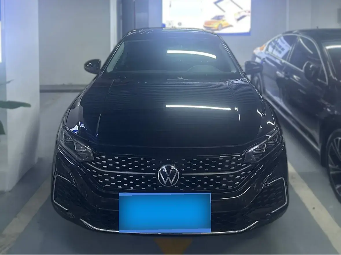 2022 Volkswagen Passat 2.0T 186HP L4 7DCT