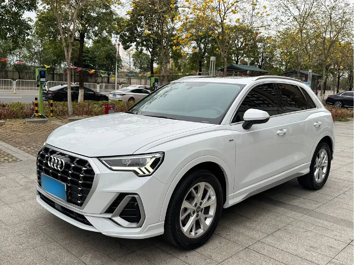 2019 Audi Q3 1.4T 150HP L4 7DCT