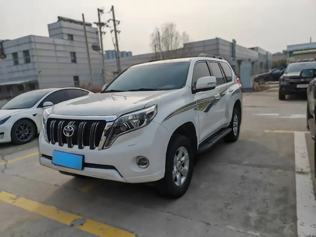 2016 Toyota Land Cruiser Prado 2.7L 163HP L4 6AT