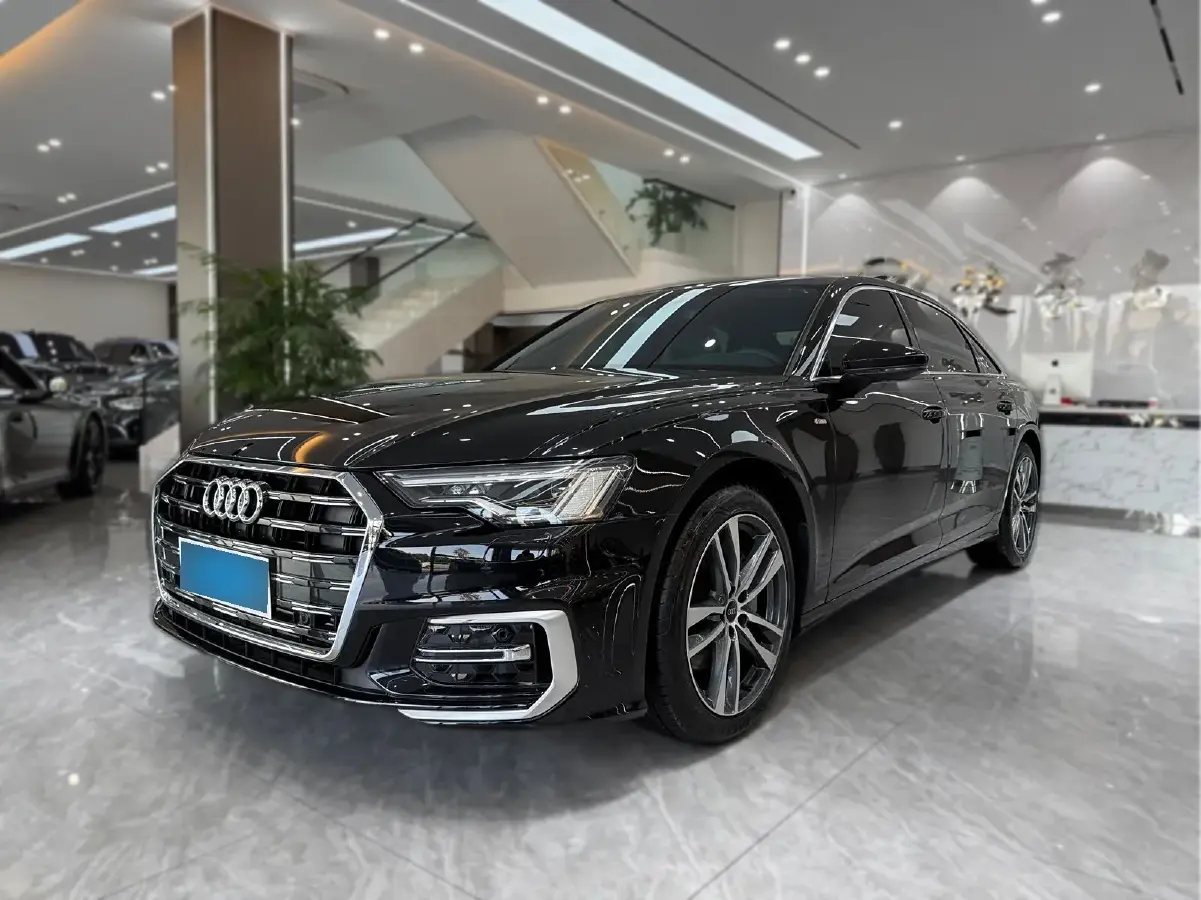 2023 Audi A6L 2.0T 190HP L4 7DCT