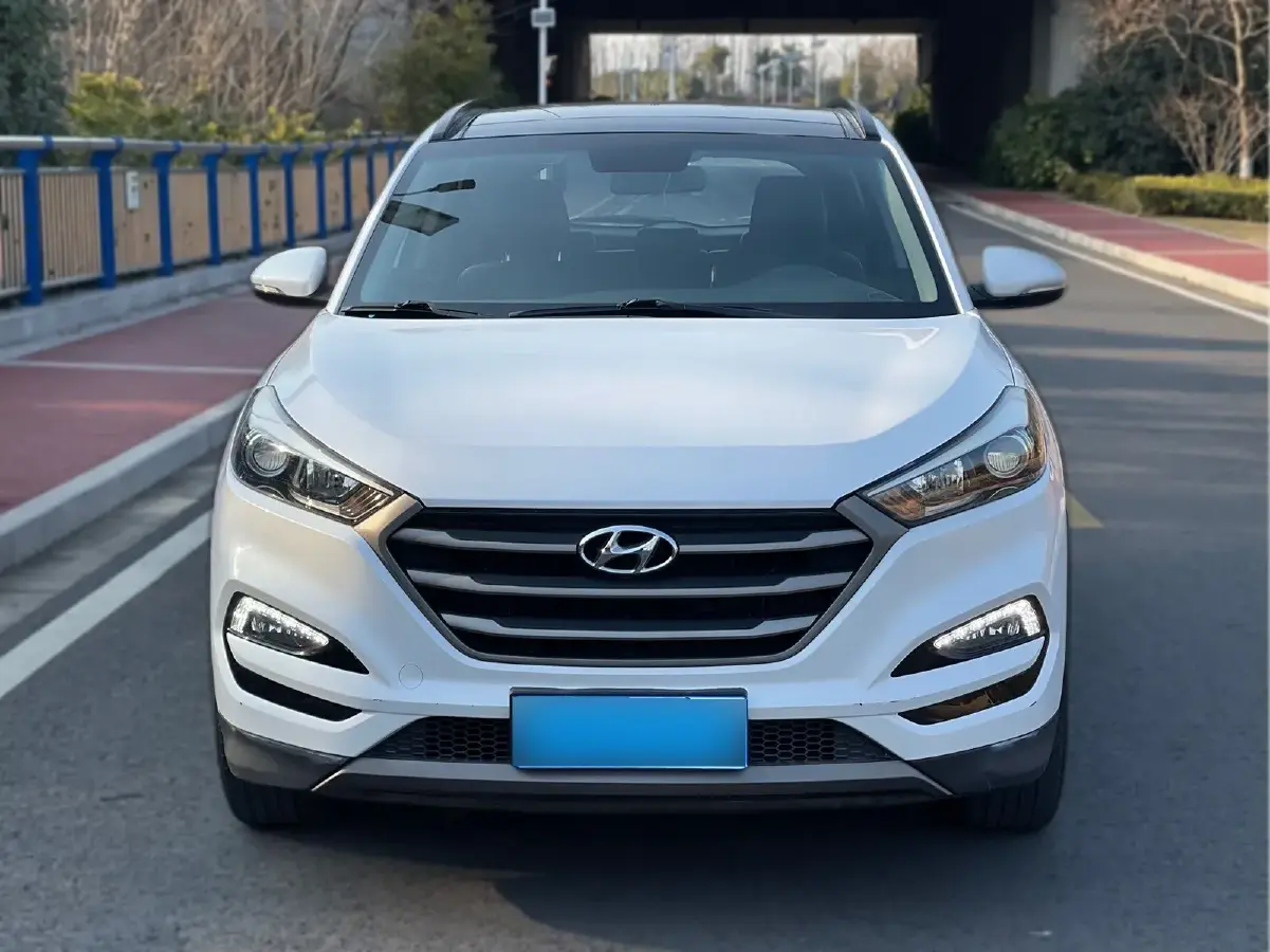 2015 Hyundai Tucson 1.6T 177HP L4 7DCT