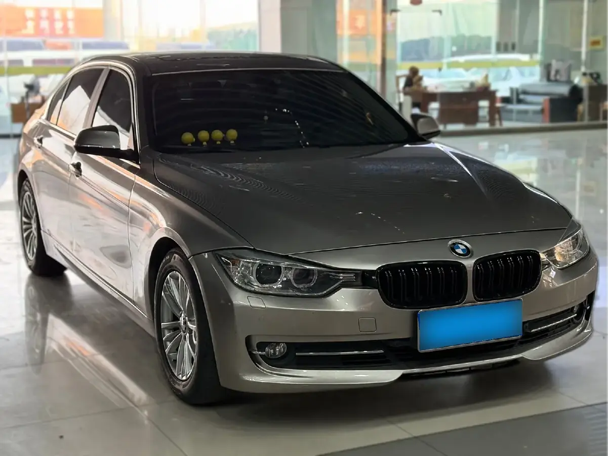 2014 BMW 3 Series 2.0T 184HP L4 8AT