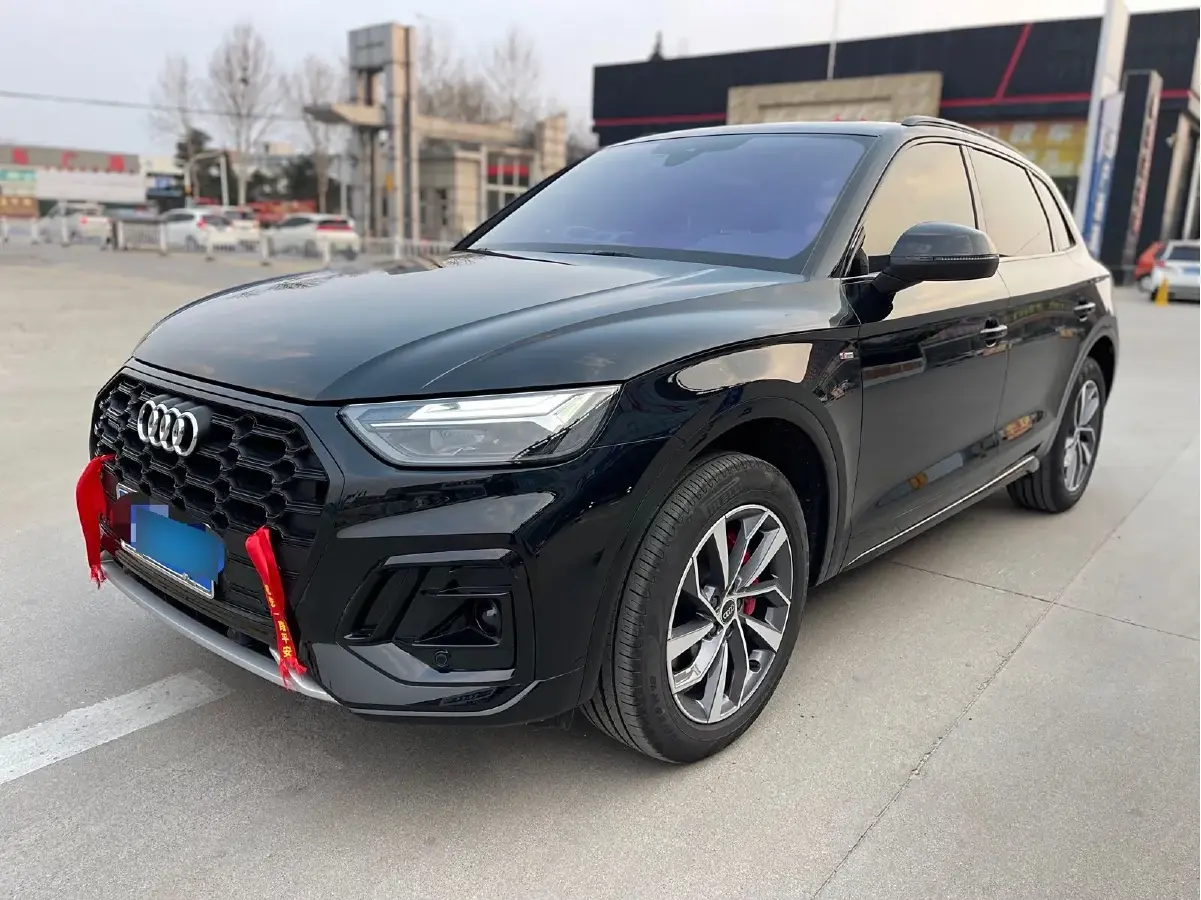 2024 Audi Q5L 2.0T 190HP L4 7DCT